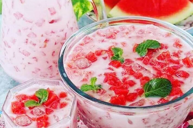 17 Ide Nama Usaha Es Semangka yang Seger dan Bikin Laris Manis