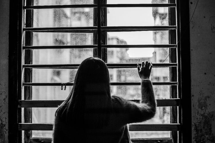 Mengenal Tren Hikikomori: Fenomena Sosial dari Jepang yang Kini Muncul di Indonesia