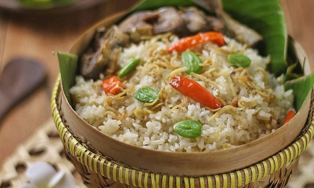 17 Ide Nama Usaha Nasi Liwet Kekinian, Bikin Laper Pas Liat Namanya!
