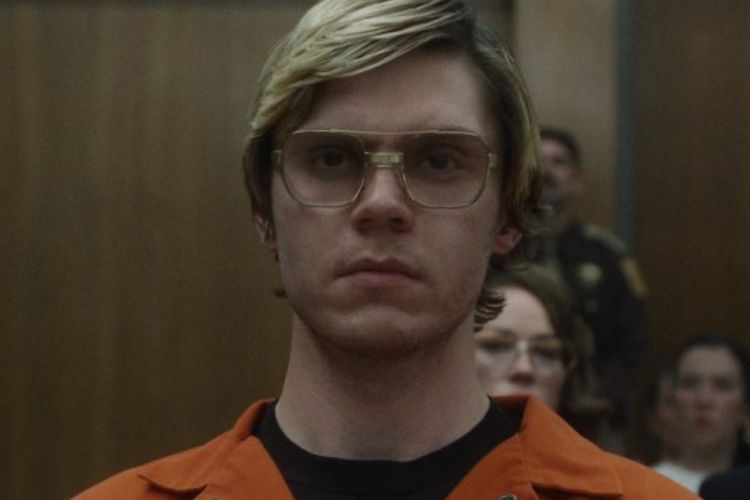 Evan Peters Jadi Pembunuh Berantai, Perankan Jeffrey Dahmer dalam Film Netflix Terbaru