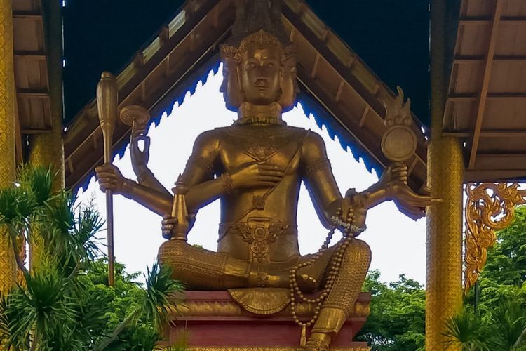 Seperti di Thailand, Ternyata Surabaya Juga Punya Patung Buddha Empat Wajah