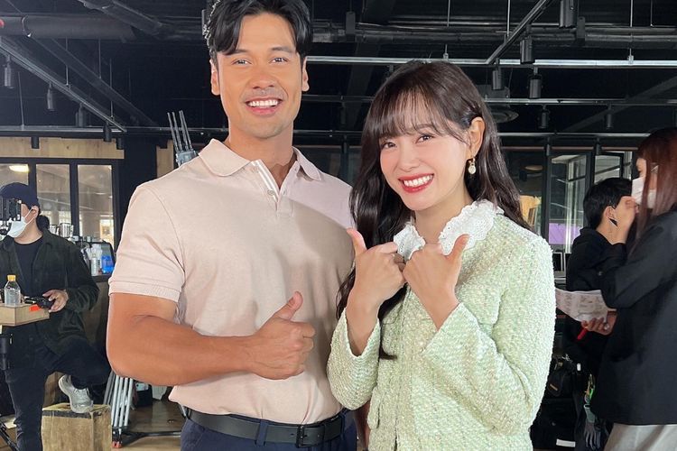 Chicco Jerikho Selfie Bareng Kim Sejeong, Putri Marino Jealous: Gong Yoo Tunggu Aku