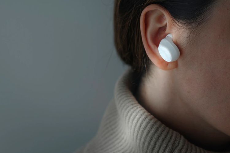 Beneran Nggak Sih, Earbuds Bluetooth Bisa Bikin Kanker Otak?
