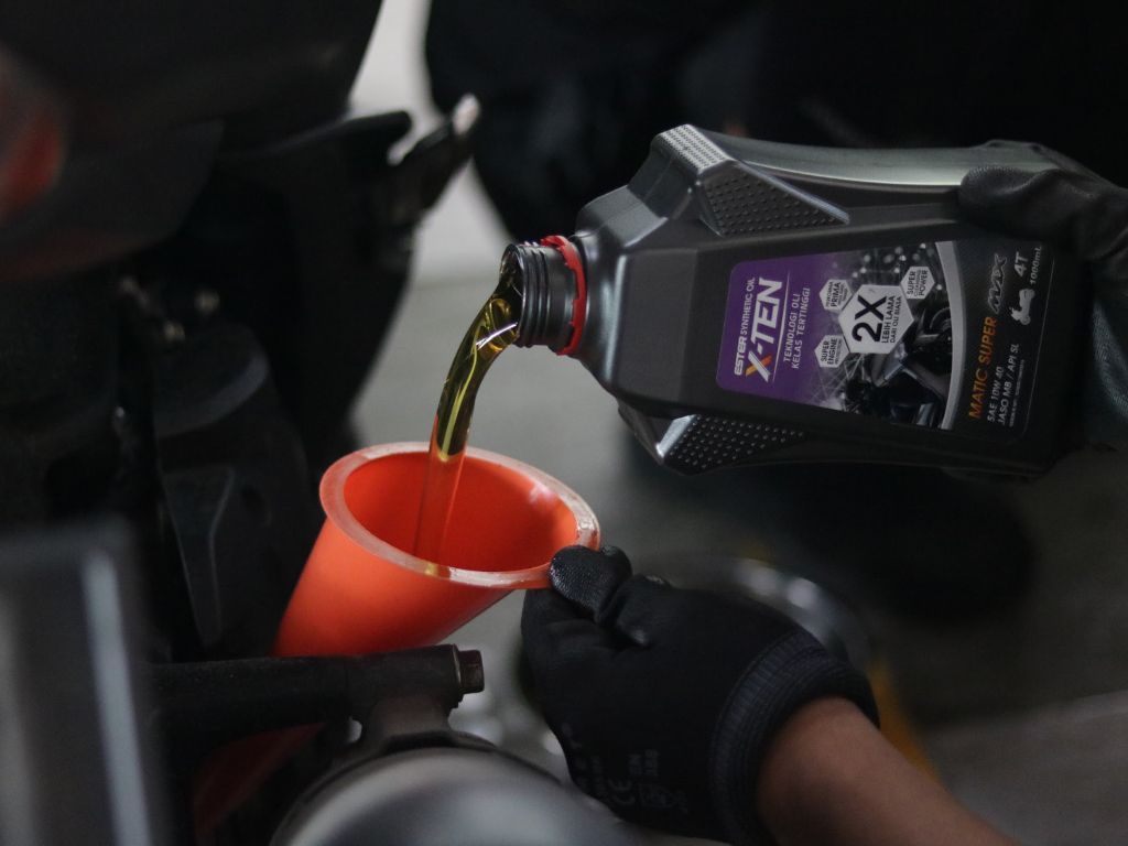 Libur Akhir Tahun, Mending Simak 5 Perawatan Motor Matic Simpel yang Harus Kamu Lakukan!