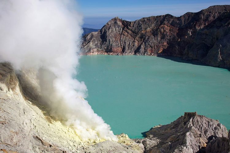 7 Tempat Wisata di Jawa Timur yang Cocok Dikunjungi Pengantin Baru, Bikin Honeymoon Makin Gak Terlupakan!