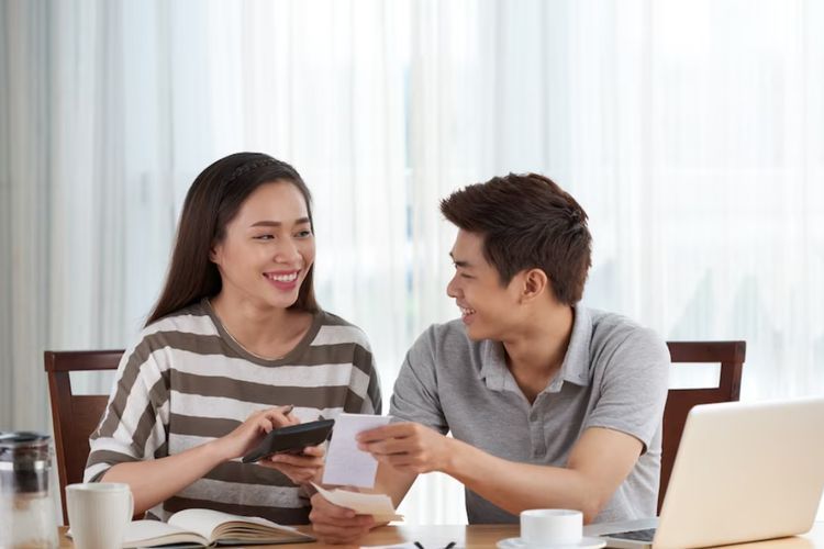 Apa Itu Split Bill dan Bagaimana Etika dalam Melakukannya? 