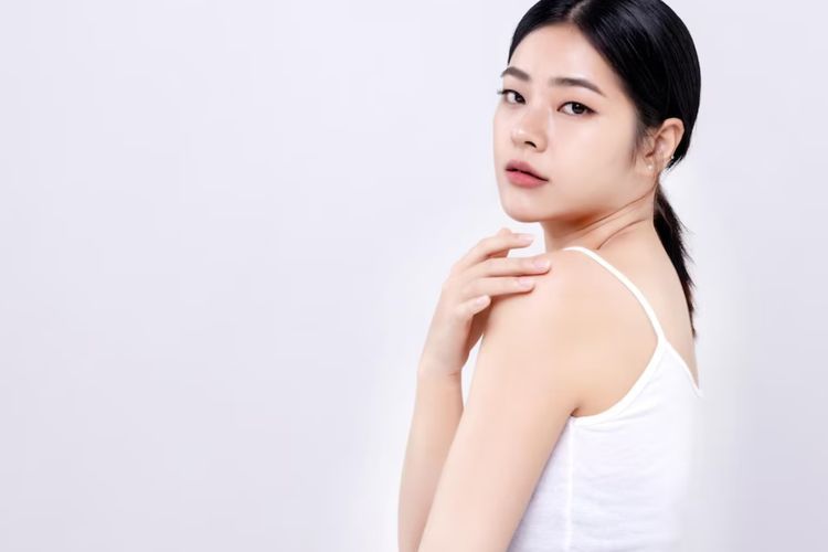 Rahasia Kulit Glowing Ala Korea: Panduan Lengkap “Glass Skin”, Produk Apa Saja yang Wajib Dipakai?