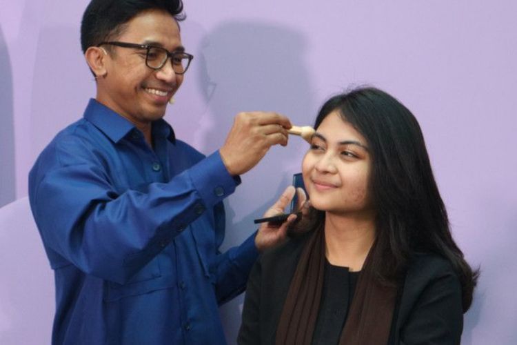 Merias Wajah Pemilik Zodiak Leo dan Scorpio Selalu Bikin MUA Bubah Alfian Tertantang