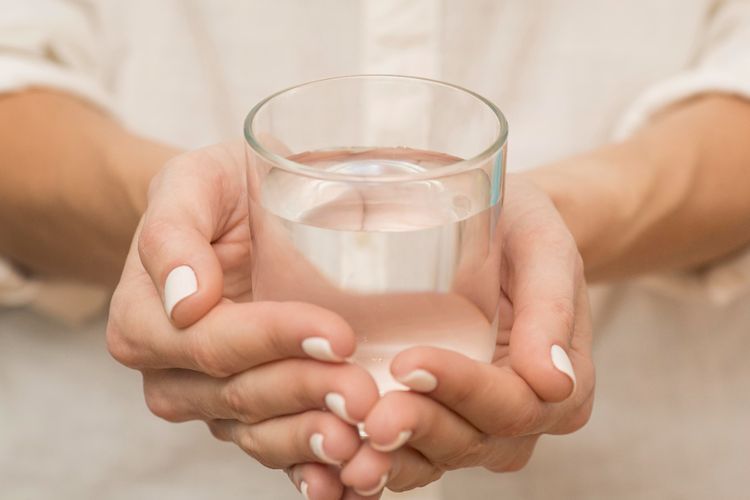 7 Minuman Pereda Diare Alami yang Ampuh dan Pasti Tersedia di Rumah