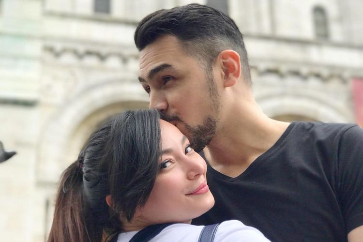 Pujian Asmirandah ke Jonas Rivano yang Bantu Urus Anak: Beruntung Punya Suami Luar Biasa