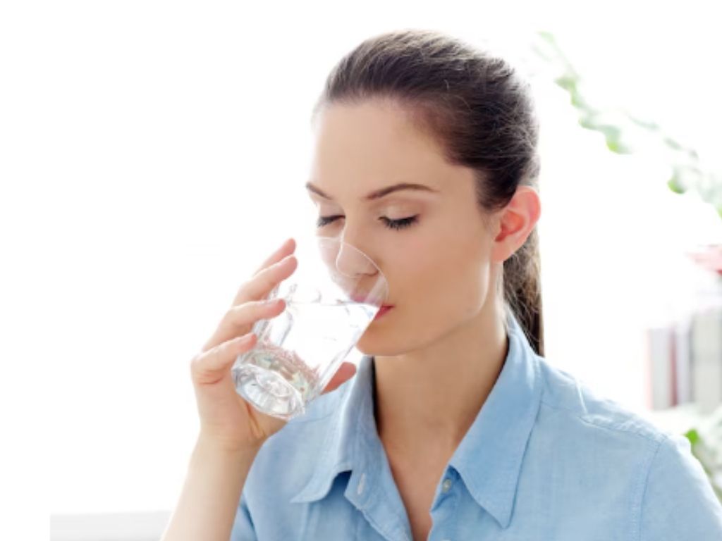 Waspadai! Cuaca Panas Ekstrem Bikin Kamu Rentan Dehidrasi, Begini Siasat Minum Air yang Tepat