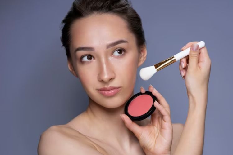 3 Rekomendasi Cream Blush Untuk Mendapatkan Pipi Merona