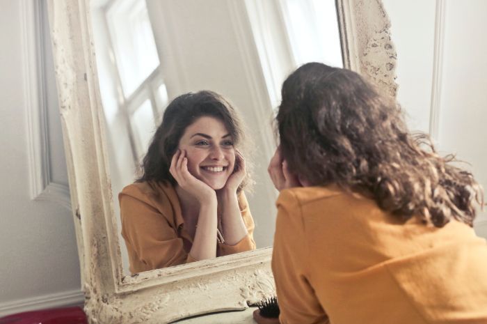 Mengapa Self-Love Adalah Fondasi Utama untuk Hubungan yang Sehat?