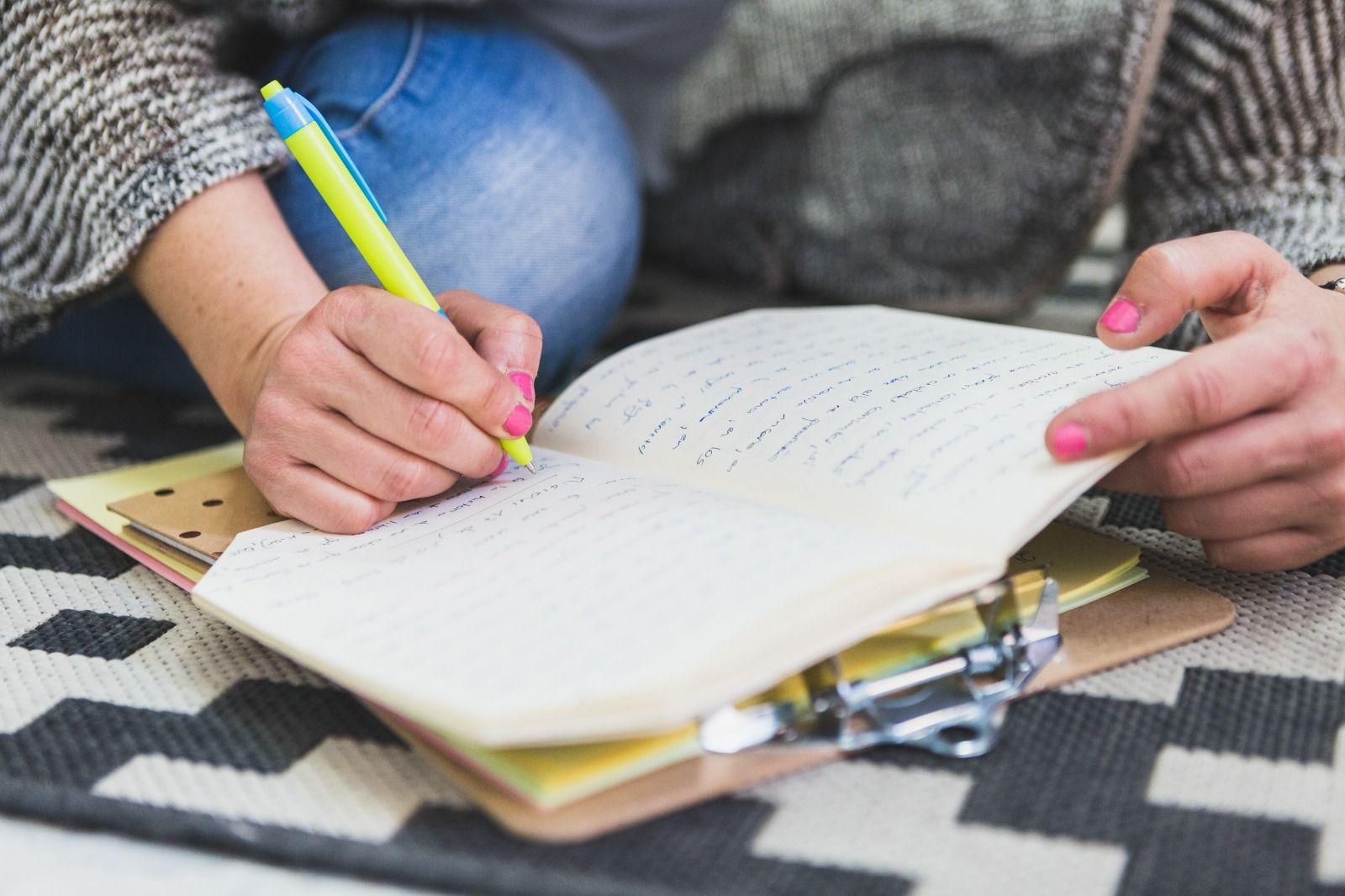 6 Manfaat Journaling bagi Hidup dan Kesehatan Mental Kamu
