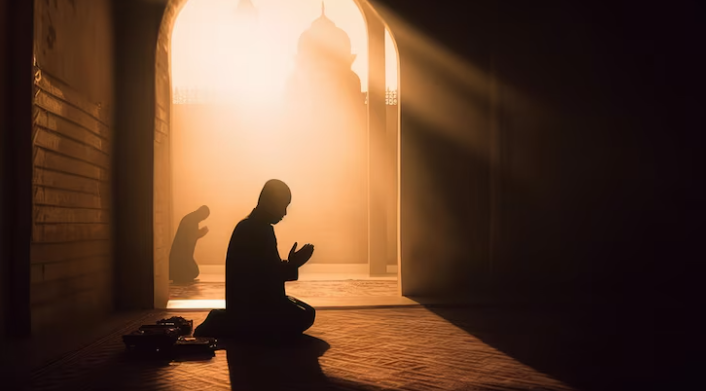 Doa Jumat Terakhir Bulan Rajab: Amalan Agar Rezeki Tidak Putus Sepanjang Tahun
