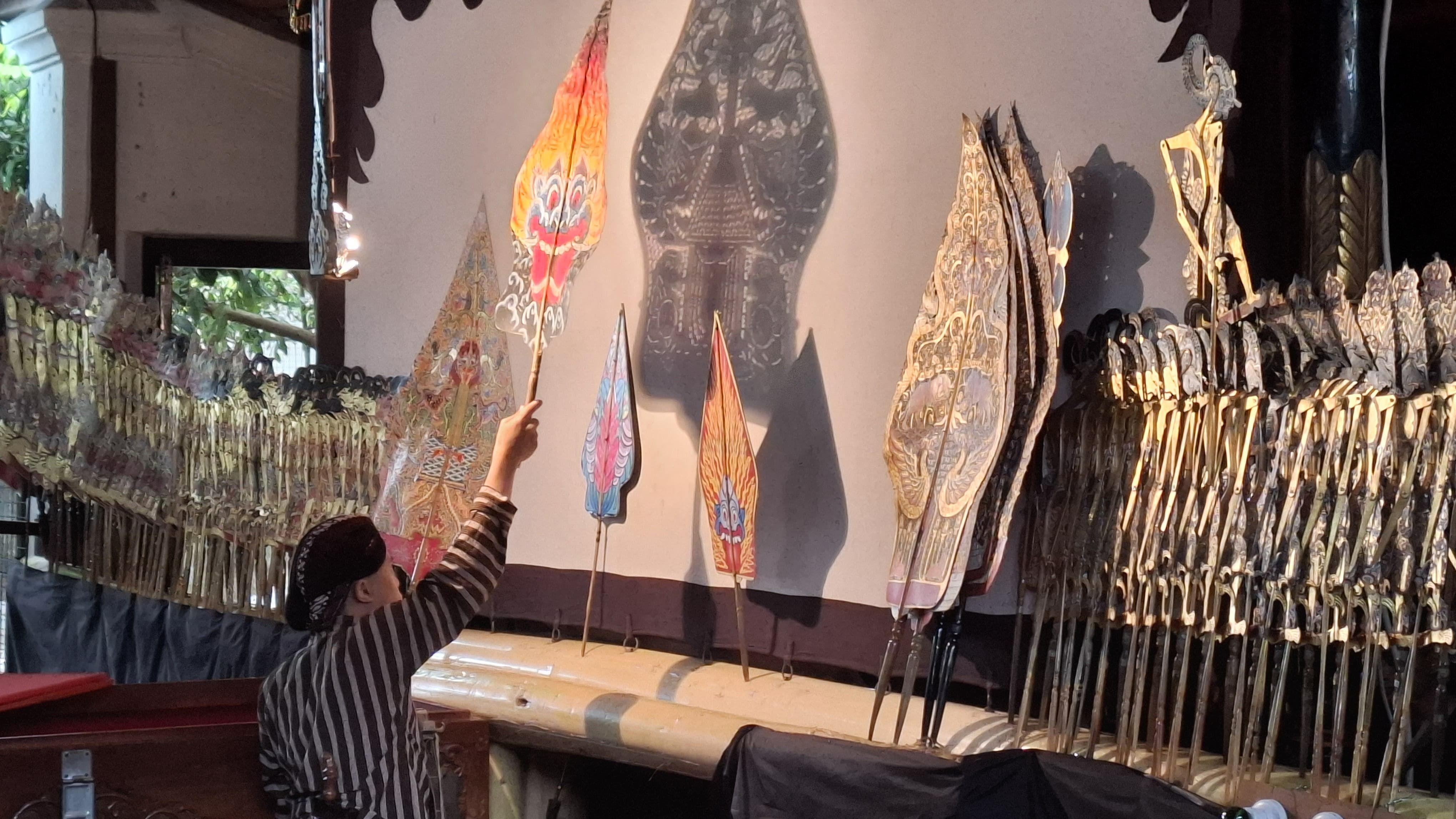 Mahakarya Wayang Kulit Tradisional Indonesia yang Mendunia