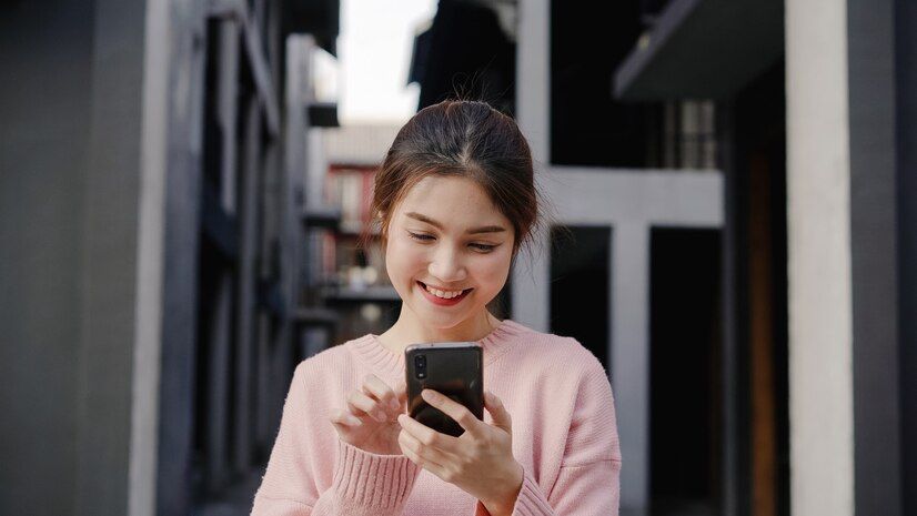 Perusahaan di Jepang Mencari Kandidat Pria Untuk Jadi Teman Chatting Wanita