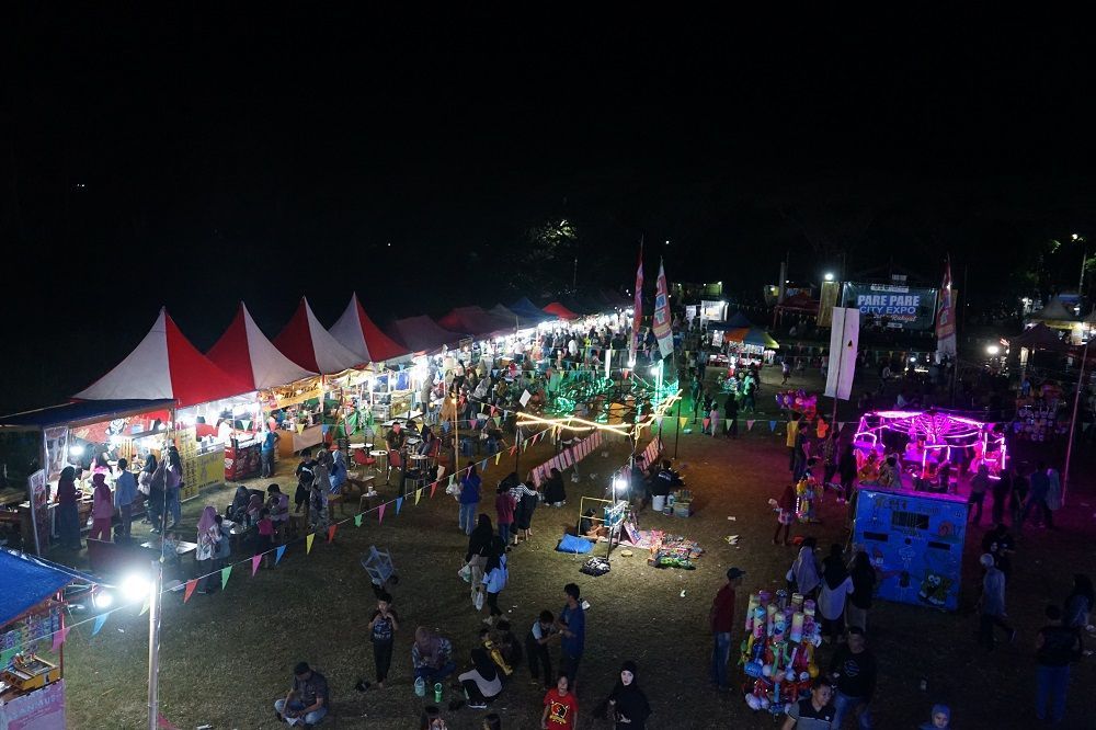 Meriah! Pasar Malam Rakyat di Parepare di Padati Warga, Banyak Wahana Kece