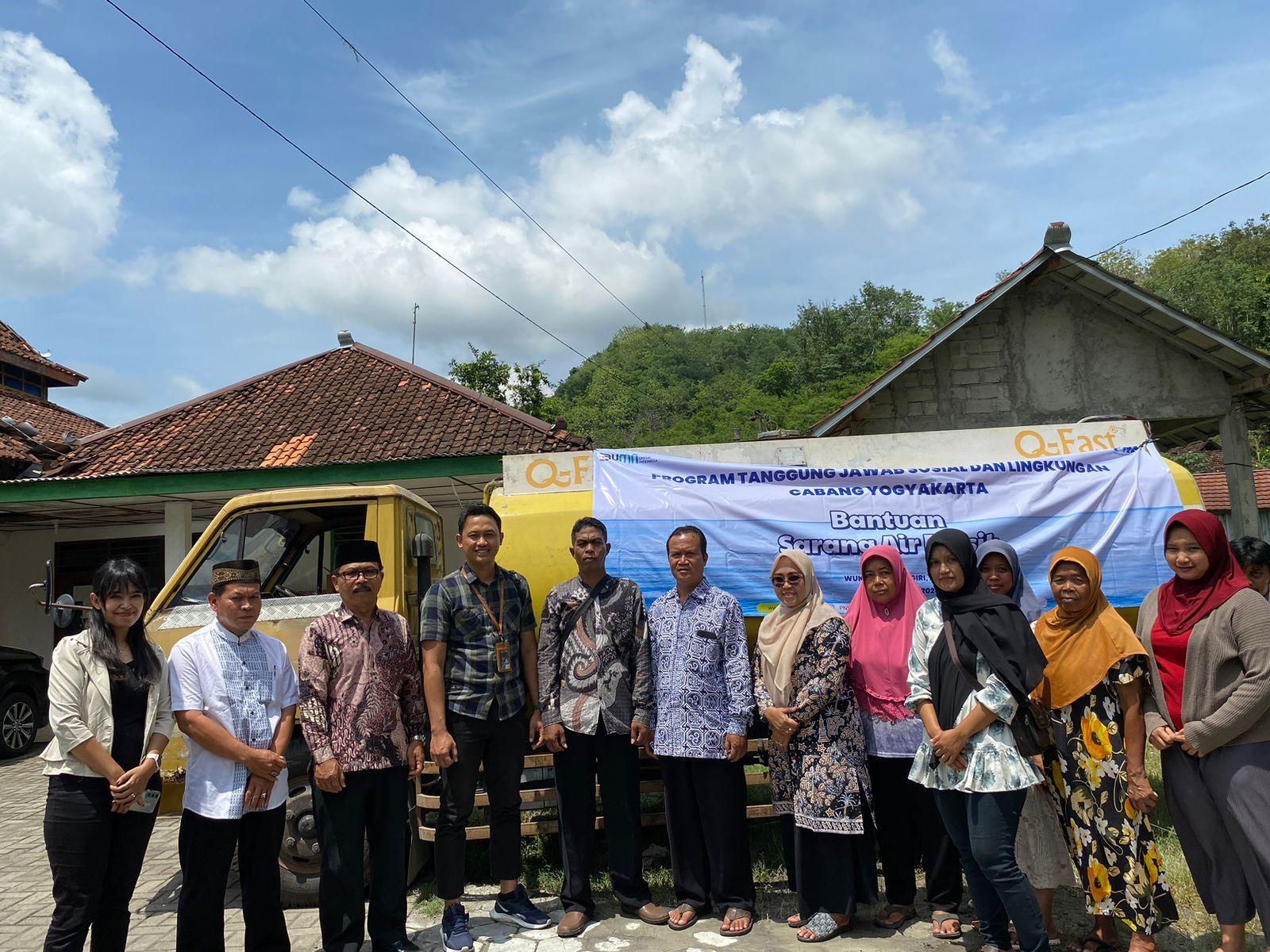 PNM Peduli Masa Depan Sehat, Salurkan Air Bersih dan Fasilitas Sanitasi