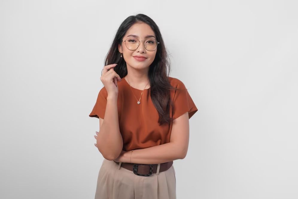 6 Cara Berpikir yang Bikin Perempuan Sulit Maju, Yuk Berubah!