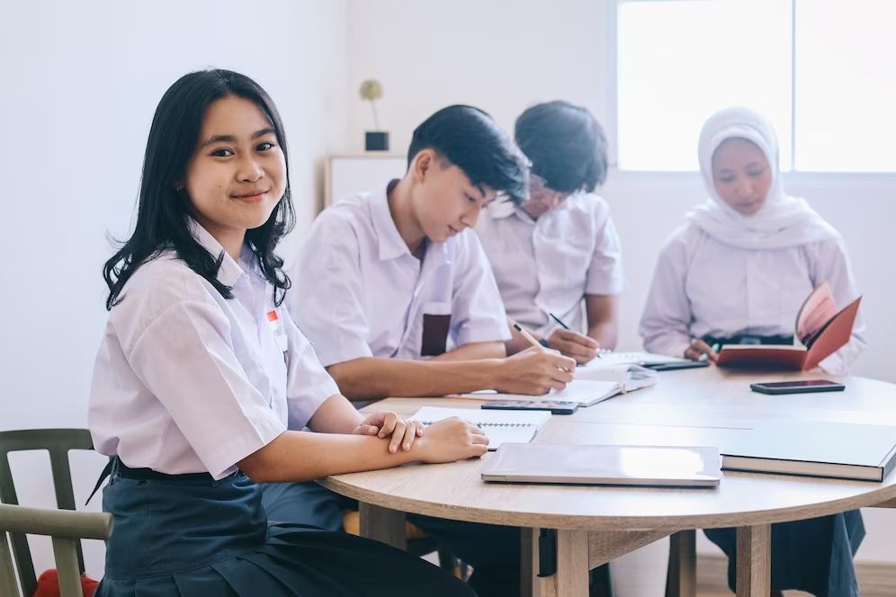 17 Caption Singkat Hari Pertama Masuk SMA, Bikin Feed Tambah Keren dan Berkesan!