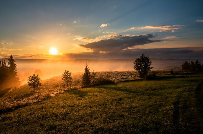 17 Caption Singkat Tentang Sunrise, Simpel Tapi Kena di Hati!