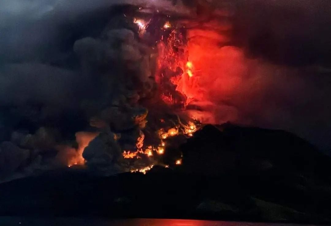 Darimana Asal Petir yang Muncul dalam Erupsi Gunung Berapi? Begini Penjelasannya!