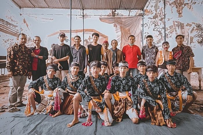 Kuda Kepang Grup Timbul Budaya di Desa Luwenglor Purworejo, Menulusuri Sejarah dan Aspek Pertunjukannya