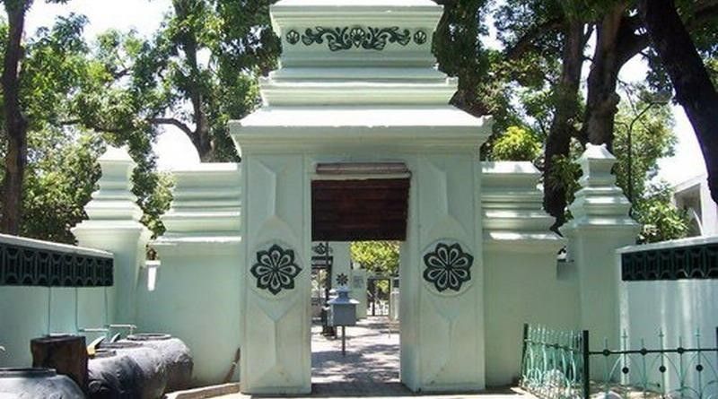 Panduan Ziarah Makam Wali Menurut Islam