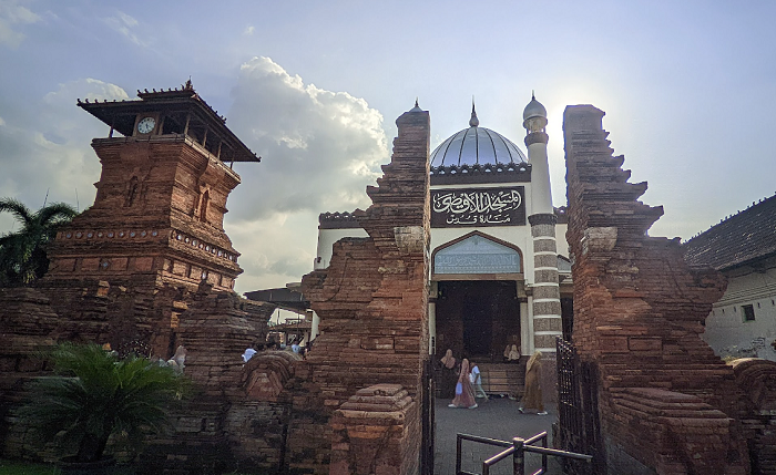 Mitos Rajah Kalacakra di Makam Sunan Kudus, Pejabat Takut Jabatannya Runtuh?