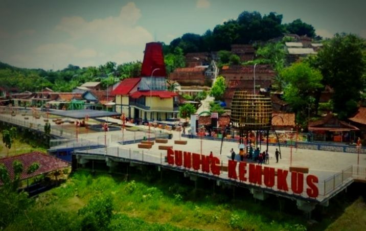 Kisah Mistis Gunung Kemukus: Antara Legenda Pangeran Samudro dan Ritual Pesugihan