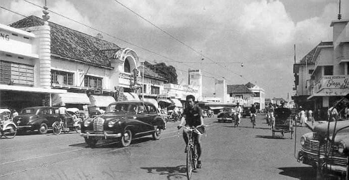 Tunjungan Tempo Dulu: Beberapa Gaya Hidup Elit Eropa yang Penuh dengan Kemewahan