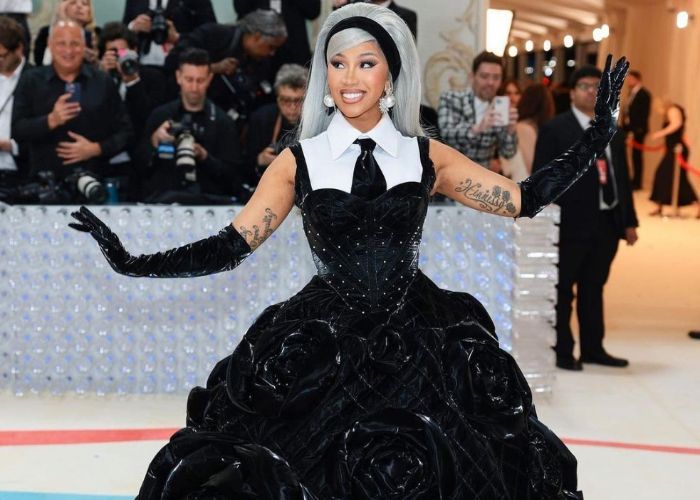 Cardi B Akui Selingkuh Saat Hamil, Ungkap Menyesal Bertemu Offset