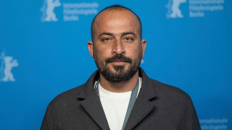 Hamdan Ballal, Sutradara Film Palestina Pemenang Oscar Diculik usai Serangan Massa Israel