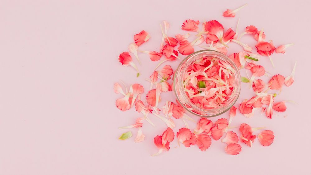 Rose Water Nggak Cuma Wangi, Ini Manfaatnya Buat Kulit!
