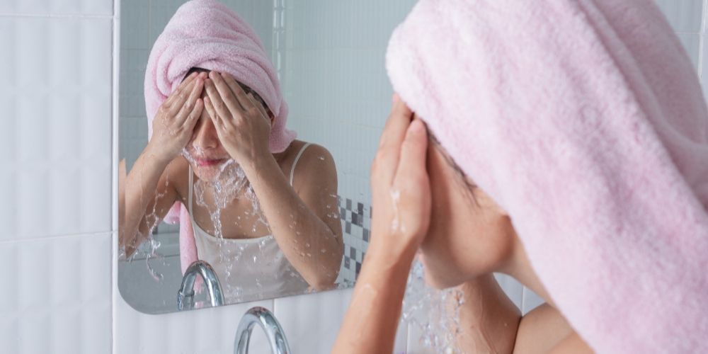 Rajin Skincare Tapi Nggak Nampol? Mungkin Kamu Lupa Langkah Ini!