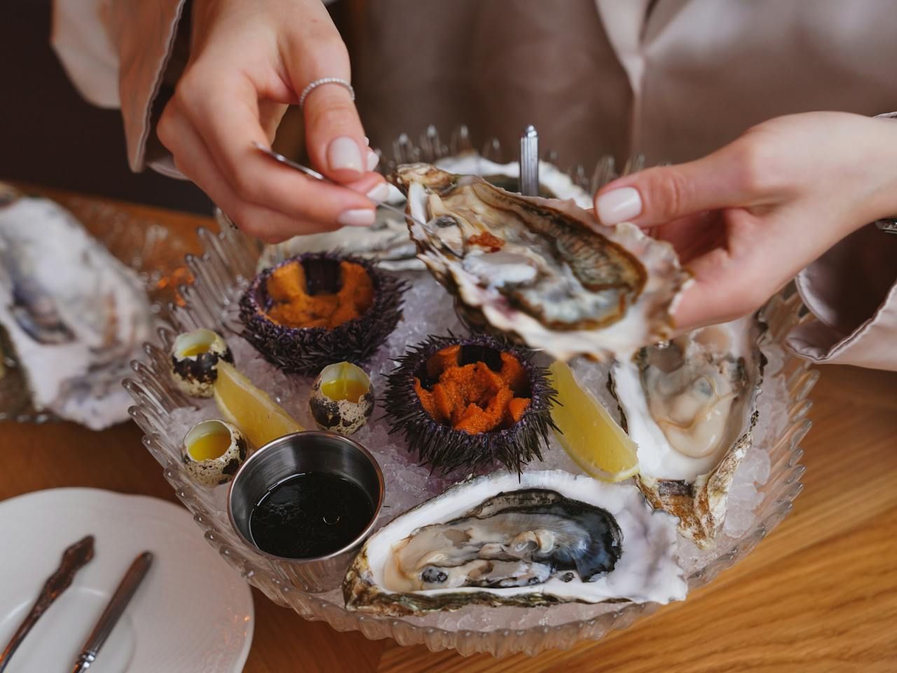 Rambut Rontok Bikin Galau? Coba Konsumsi 8 Makanan Ini, Dijamin Sehat Luar Dalam!