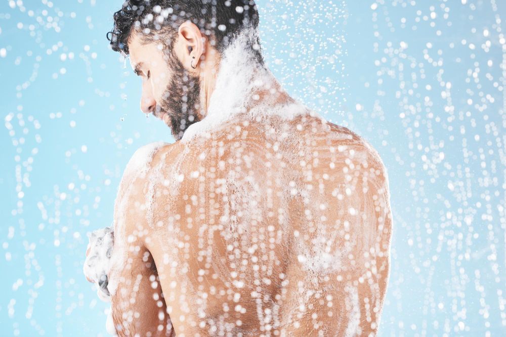 Mandi Air Dingin Ternyata Bisa Menurunkan Berat Badan dan Sebagai Penyembuh Diabetes