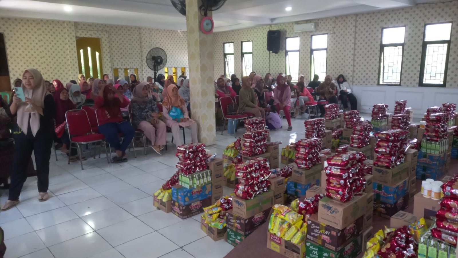 Gencar Berikan PMT Jadi Siasat Andalan Perangi Stunting di Kalijaya Cikarang Barat