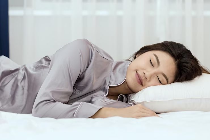 7 Makanan yang Bisa Bantu Tidur Lebih Nyenyak di Malam Hari