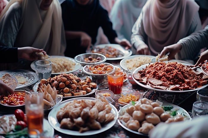 Ingin Berat Badan Tetap Ideal Setelah Idul Fitri? Ikuti Tips Berikut Ini
