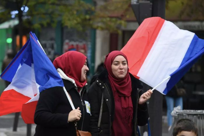 Larangan Pemerintah DIbatalkan Pengadilan Prancis, Pertemuan Muslim di Paris Tetap Digelar