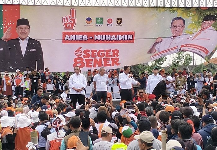 Hadiri Kampanye Akbar di Bekasi, Anies Baswedan Disambut Ribuan Pendukung