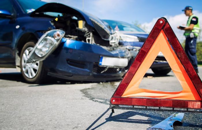 5 Cara Aman Hindari Kecelakaan Beruntun di Jalan Tol yang Harus Kamu Pahami, Jangan Disepelekan!