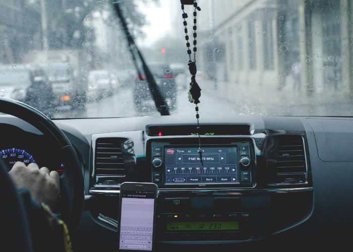 Air Sabun untuk Wiper Mobil Boleh Gak Sih? Simak Dulu Penjelasannya di Sini!