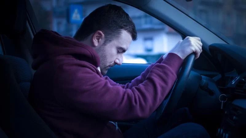 Awas Microsleep, Ini 5 Cara Mencegah Ngantuk di Perjalanan Saat Hujan Deras yang Harus Diwaspadai!