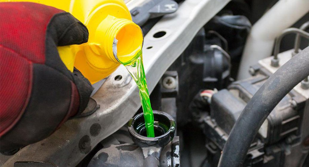 Mengenal Fungsi Coolant di Mobil dan Interval Pergantiannya yang Harus Kamu Pahami