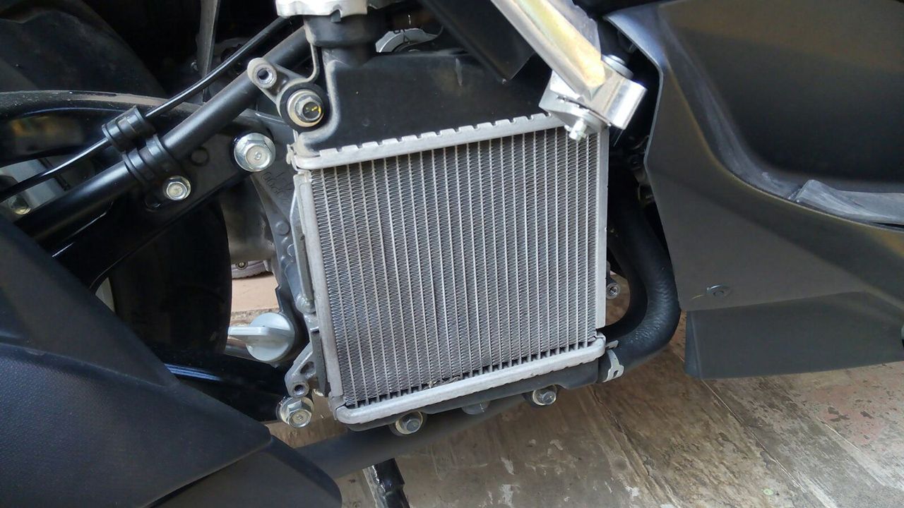 Mengenal Fungsi Air Radiator di Motor Matic Jumbo yang Punya Peran Vital, Penting Banget!