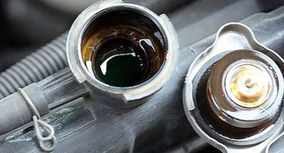 Penting Banget! Ini 5 Manfaat Kuras Radiator Mobil yang Harus Kamu Ketahui