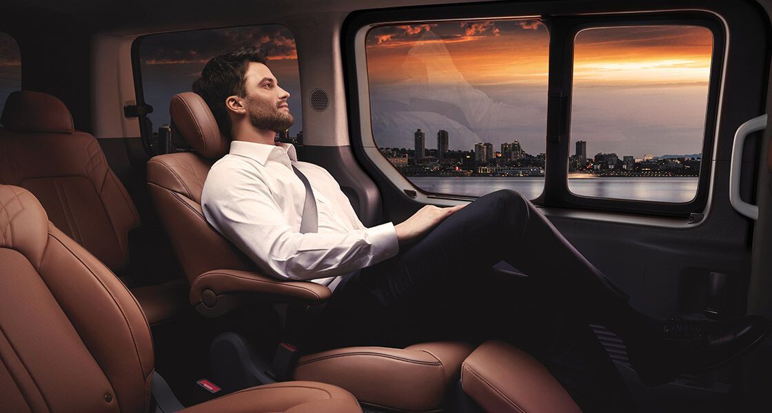5 Kelebihan Hyundai Staria Signature 9 Terbaru Pada November 2025: Siap Angkut Keluarga Besar dengan Nyaman!